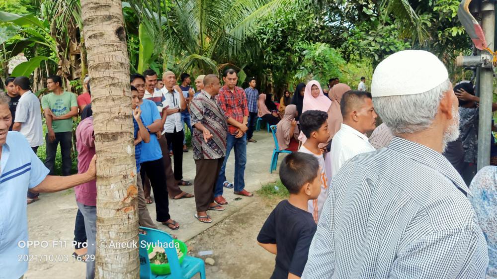 Suasana Haru Saat Peti Jenazah Diturunkan, Dalam Ambulance PAS Aceh Timur