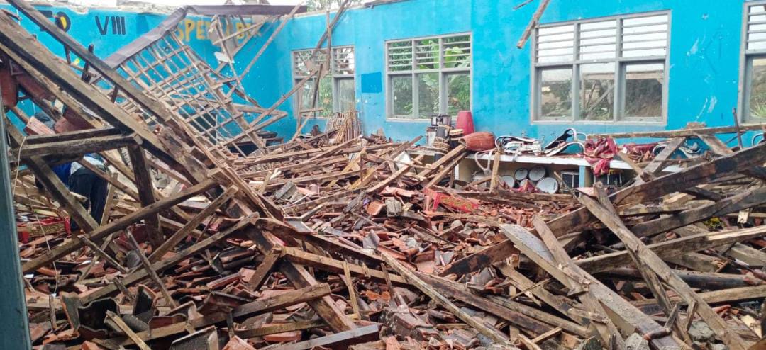 Ambruknya Gedung Ruangan Kelas Sekolah di Kabupaten Lebak Mengakibatkan Lima Orang Terluka