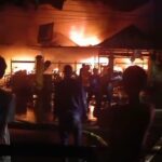 Dua Peristiwa Kebakaran Terjadi di Kota Baubau Dengan Lokasi yang Berbeda