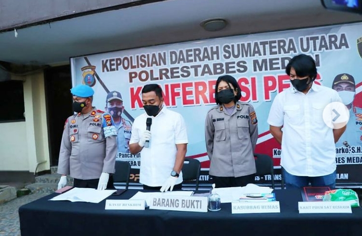 Kasatreskrim Polresta Medan, Kompol Firdaus Sik, memimpin konferensi Pers (dok.Polestabes Medan)