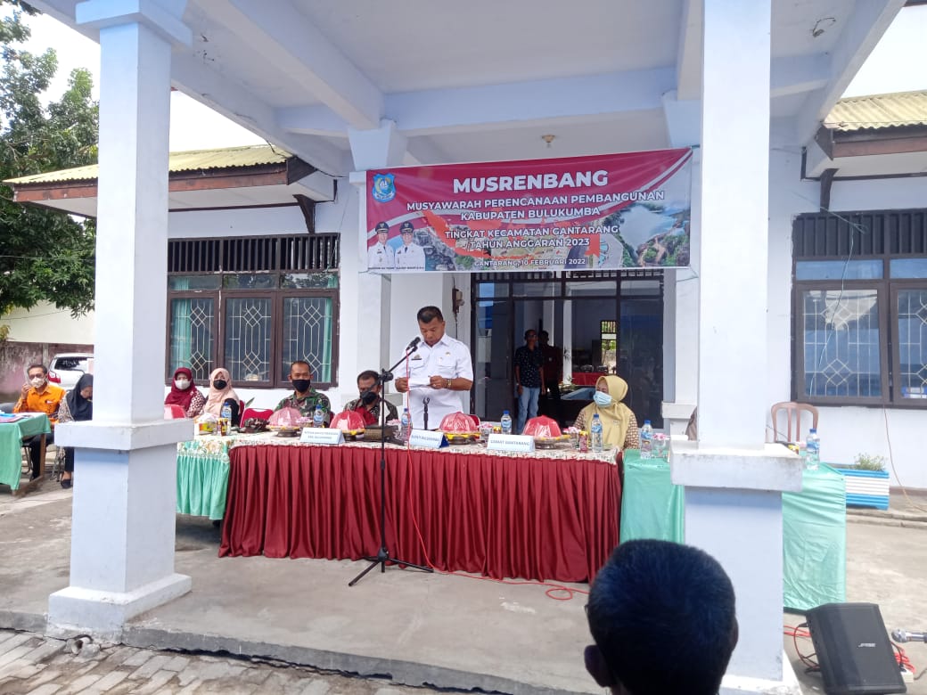 Bupati Bulukumba H.A. Muchtar Ali Yusuf menyampaikan sambutan pada Musrenbang Kecamatan Gantarang, Kabupaten Bulukumba (dok.istimewa)