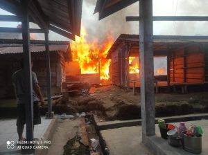 Tujuh Unit Kios habis terbakar, 2 Unit Dirusak di Pajak Sipahutar Taput