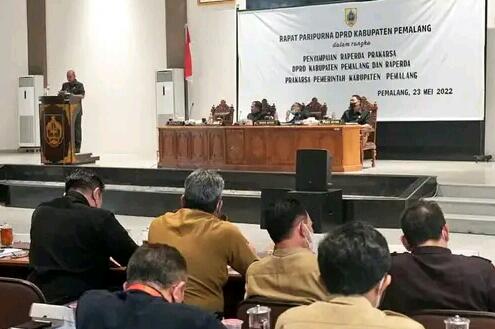 Penyampaian Raperda Prakarsa DPRD Kabupaten Pemalang Dalam Rapat Paripurna