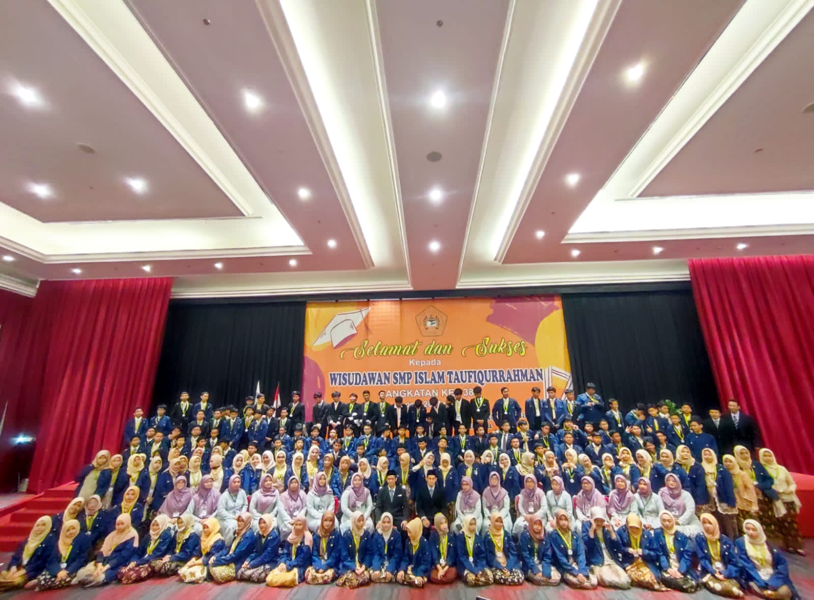 Gelar Wisuda 159 Siswa-siswi Angkatan ke-38, Yayasan Taufiqurrahman Akan Terus Konsisten Mencetak Para Pelajar Berkualitas