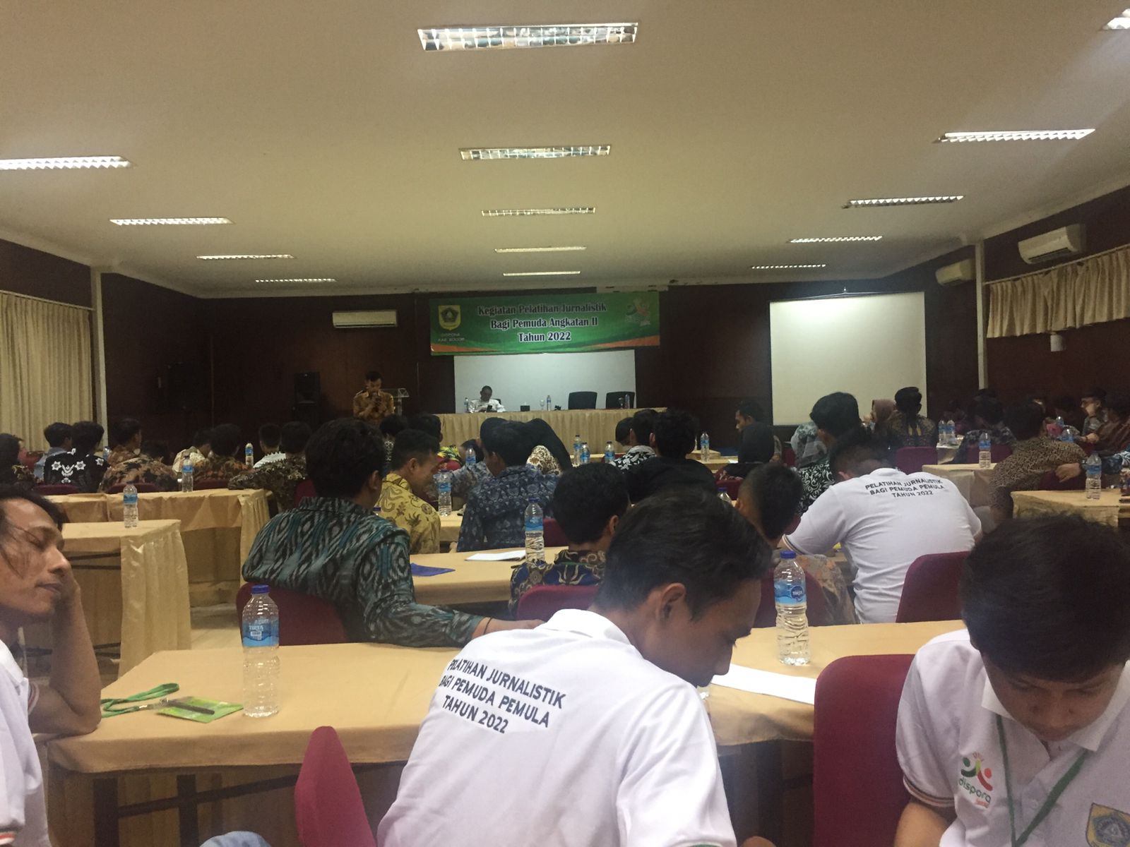 Dispora Kabupaten Bogor Menyelenggarakan Pelatihan Jurnalistik Pemuda Angkatan II Tahun 2022 di Hotel Grand Pesona