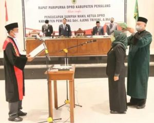 Rapat Paripurna DPRD Kabupaten Pemalang Dalam Rangka Pengucapan Sumpah Jabatan Wakil Ketua DPRD