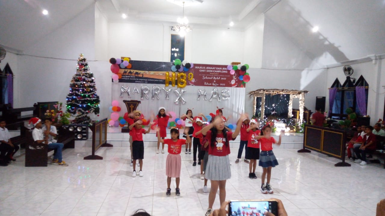 Sambut Natal, Anak Dan Remaja GMIT Sion Camplong Tampilkan Pembentukan Pendidikan Akhlak Dan Iman