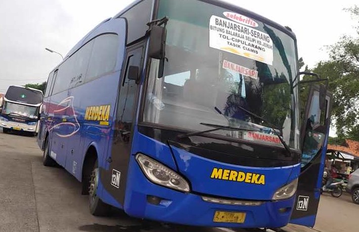 jadwal berangkat bus di Serang terkini